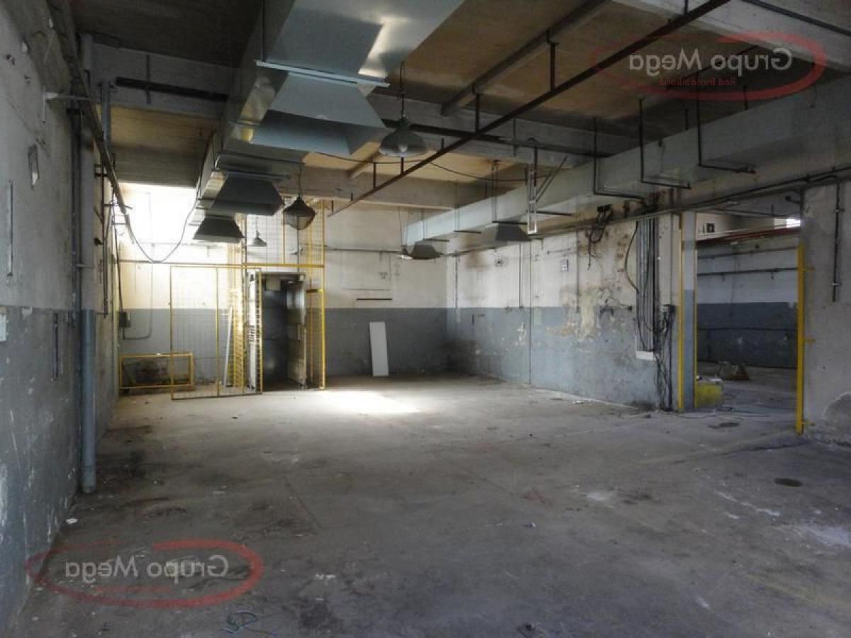  Commercial property in Buenos Aires, Argentina No. 108431