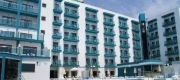 Здание с 189 спальнями в Торремолинос, Испания № 142794 6