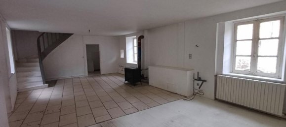 Adosado de 3 dormitorios en Loire, France No. 341454 9