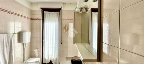 3 rooms Apartment in Zevio, Italy No. 280036 4