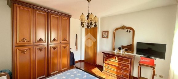 3 rooms Apartment in Zevio, Italy No. 280036 7