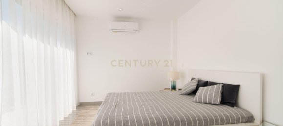 4 bedrooms House in Almada, Portugal No. 137566 14