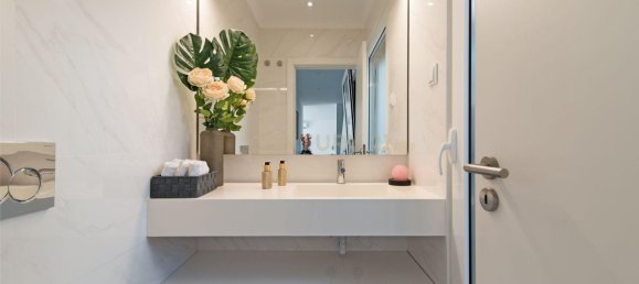 4 bedrooms House in Almada, Portugal No. 137566 12