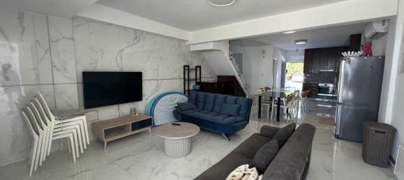 Adosado de 3 dormitorios en Pervolia, Cyprus No. 26132 4