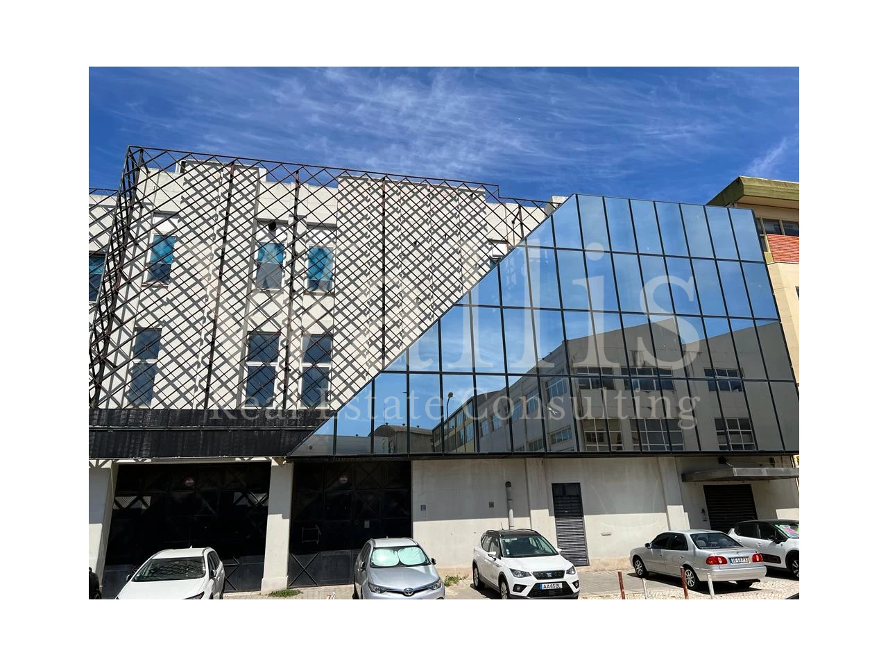 4830m² Building in Loures, Portugal No. 85323
