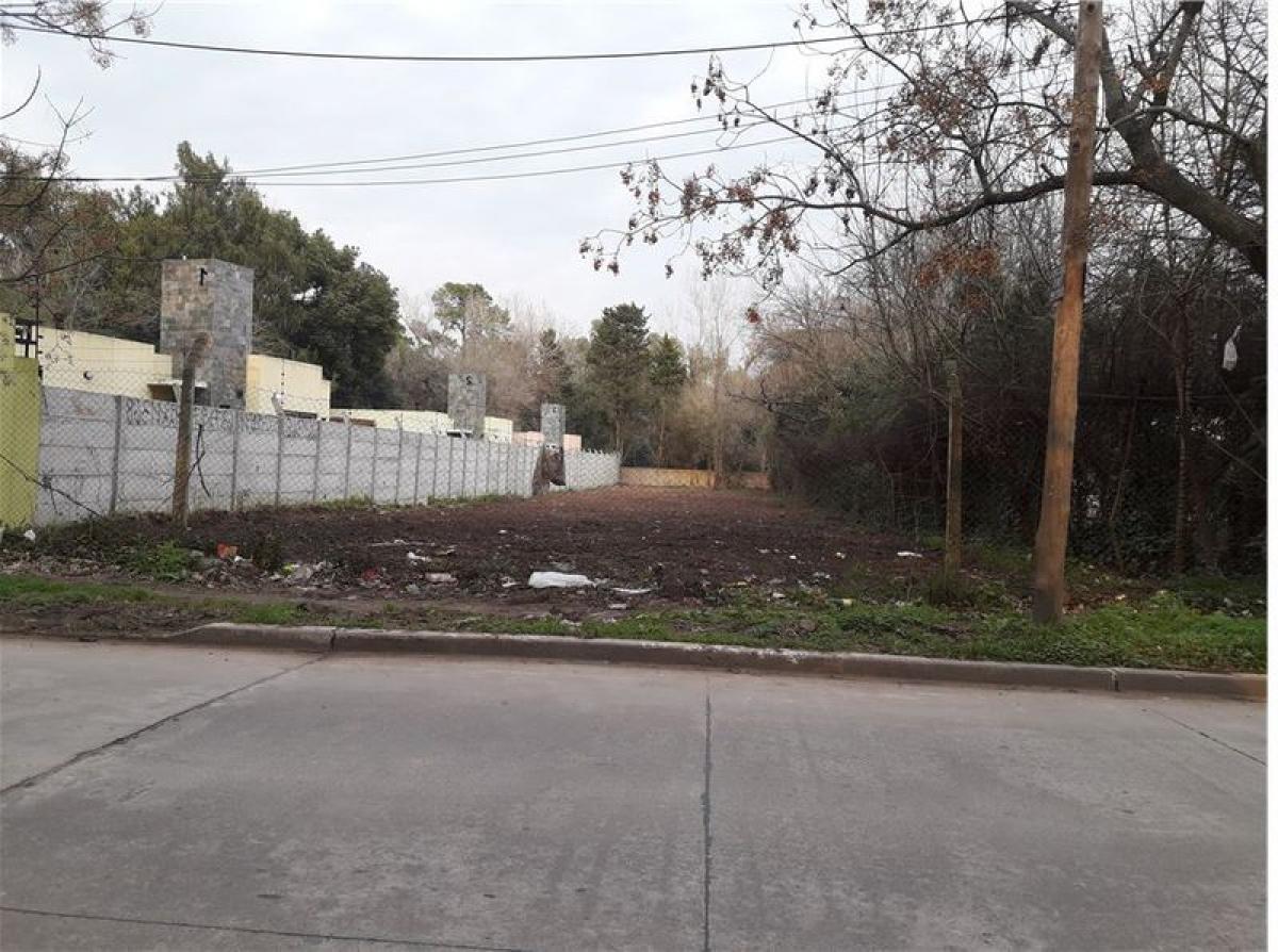 Terrain à Berazategui, Argentina No. 35707