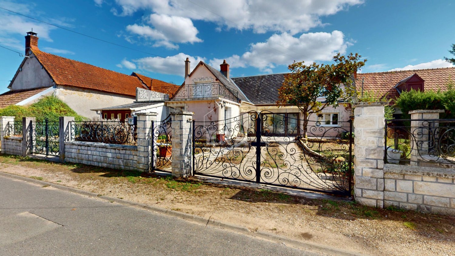 5-salle Maison à Argenvières, France No. 364078