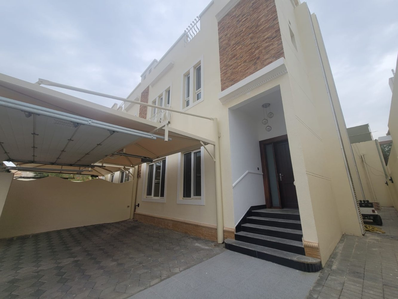 Villa T6 em Madinat as'Sultan Qaboos, Oman N.º 1084