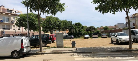Terreno en Pineda de Mar, Spain 92 m² No. 159553 3