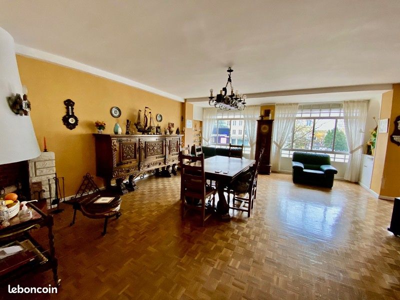 3 bedrooms Apartment in Valenciennes, France No. 212689