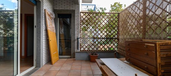 Apartamento de 2 habitaciónes en Rome, Italy No. 63614 5