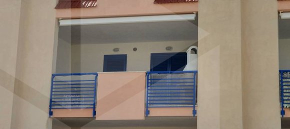 Estacionamento de 3 divisões em Torchiarolo, Italy N.º 27958 5