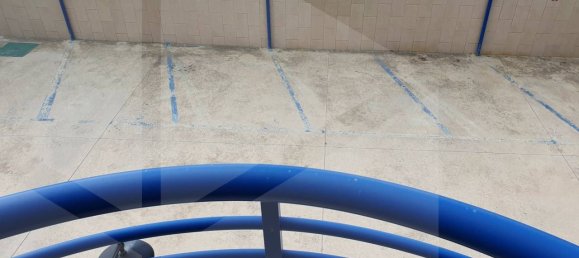 Estacionamento de 3 divisões em Torchiarolo, Italy N.º 27958 18