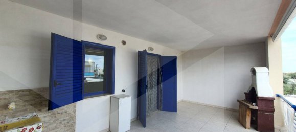 Estacionamento de 3 divisões em Torchiarolo, Italy N.º 27958 9