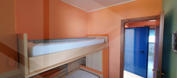 Estacionamento de 3 divisões em Torchiarolo, Italy N.º 27958 12