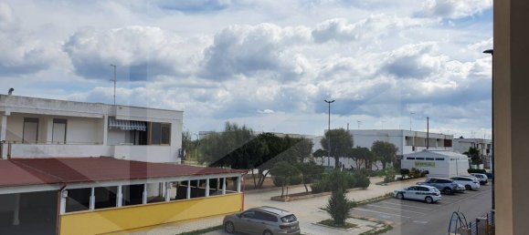 Estacionamento de 3 divisões em Torchiarolo, Italy N.º 27958 10