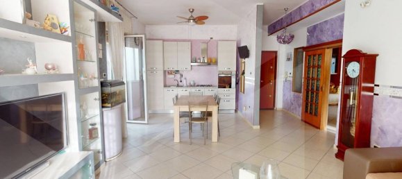 Квартира с 3 комнатами в Помильяно д’Арко, Италия № 24646 3