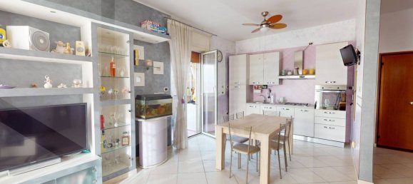 Квартира с 3 комнатами в Помильяно д’Арко, Италия № 24646 12