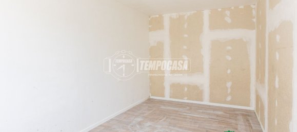 Квартира с 1 спальней в Бусто Арсицио, Италия № 348720 7