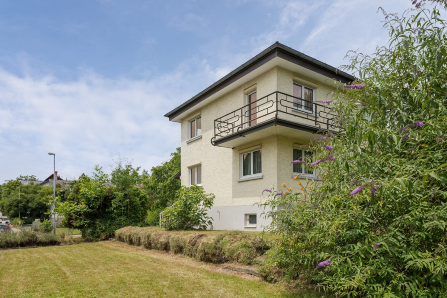 6 rooms House in Lustenau, Austria No. 230954