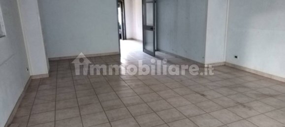 2 rooms Commercial property in Turin, Italy No. 160000 6