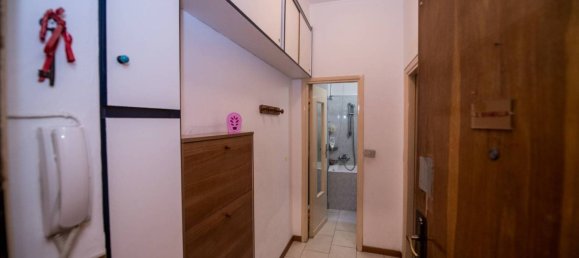 1 bedroom Apartment in Milan, Italy No. 295232 16