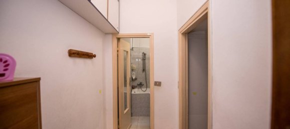 1 bedroom Apartment in Milan, Italy No. 295232 17