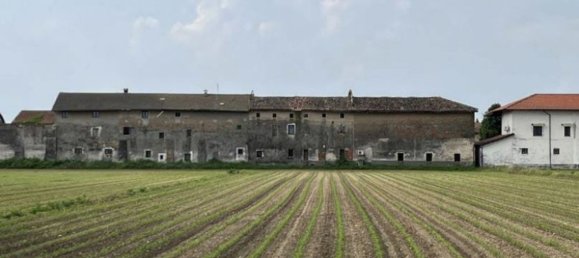 3 Schlafzimmer Haus in Tronzano Vercellese, Italy, Nr. 358615 7