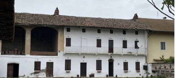 3 Schlafzimmer Haus in Tronzano Vercellese, Italy, Nr. 358615 2