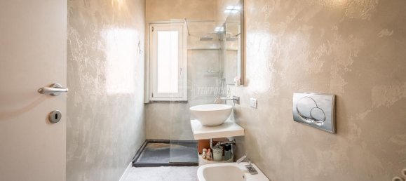 2 rooms Apartment in Monza, Italy No. 110569 10