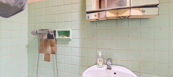 Studio in Paris, France, Nr. 140976 6