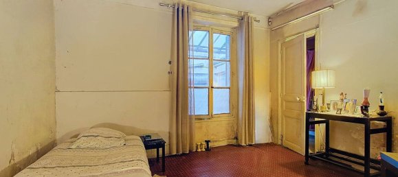 Studio in Paris, France, Nr. 140976 2