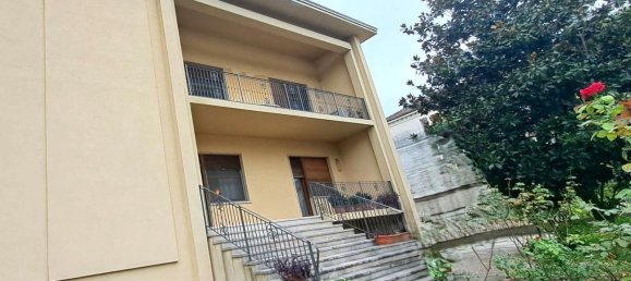 12 rooms House in Suzzara, Italy No. 338431 3