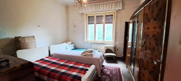 12 rooms House in Suzzara, Italy No. 338431 19