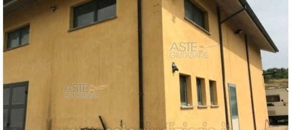 290m² Commercial property in San Demetrio ne' Vestini, Italy No. 43167 5