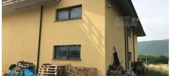 290m² Commercial property in San Demetrio ne' Vestini, Italy No. 43167 3