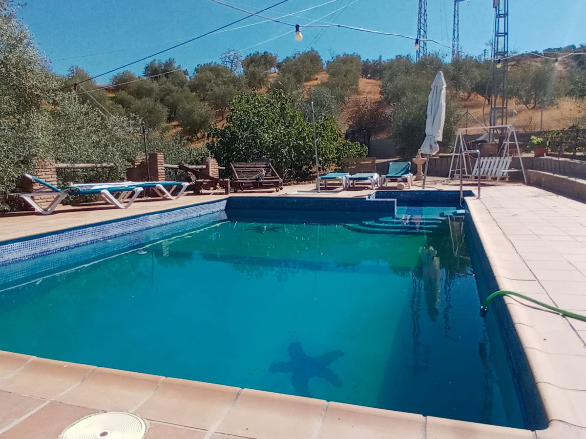 Дом с 4 спальнями в Риогордо, Испания № 115307