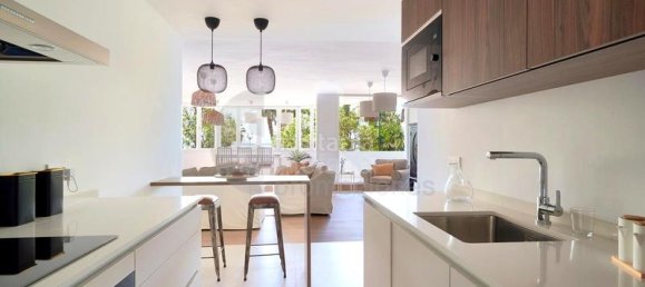 4 Schlafzimmer Wohnung in El Limonar, Spain, Nr. 48828 8