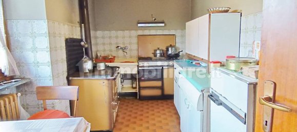 2 bedrooms House in Miasino, Italy No. 166348 4