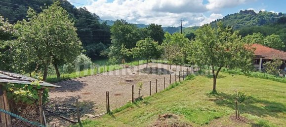 2 bedrooms House in Miasino, Italy No. 166348 8