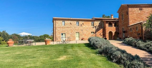 Casa de 12 dormitorios en Foiano della Chiana, Italy No. 56940 10