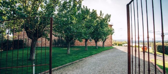 Casa de 12 dormitorios en Foiano della Chiana, Italy No. 56940 9