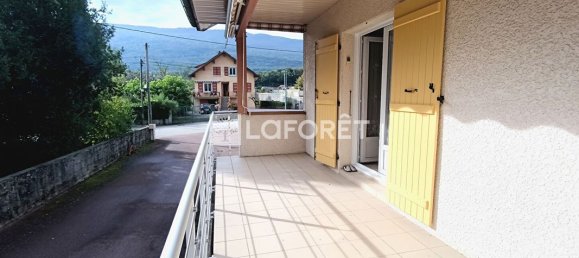 3 bedrooms House in Seyssel, France No. 261663 3