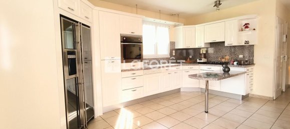 3 bedrooms House in Seyssel, France No. 261663 2