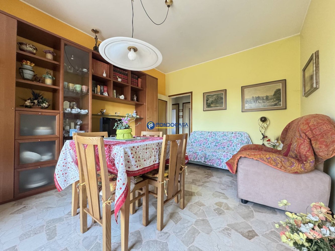 2غرفة شقة في Ronco Briantino, Italy رقم 99369