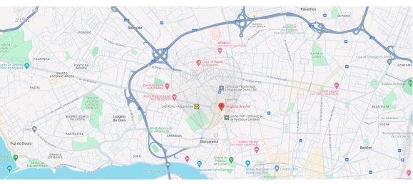 67m² Commercial property in Porto, Portugal No. 66252 10