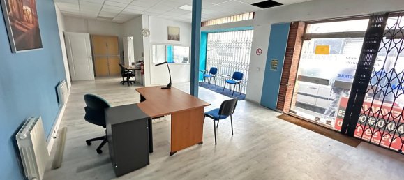 52m² Commercial property in Corbeil-Essonnes, France No. 181001 2