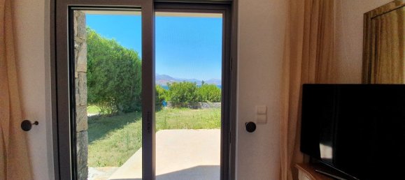 3 bedrooms Villa in Agios Nikolaos, Greece No. 4111 17