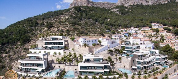 4 Schlafzimmer Villa in Calpe, Spain, Nr. 1567 8