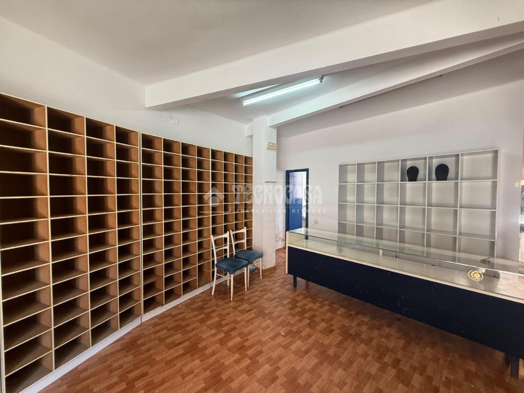 Propriété commerciale à Tarragona, Spain 63m² No. 268735